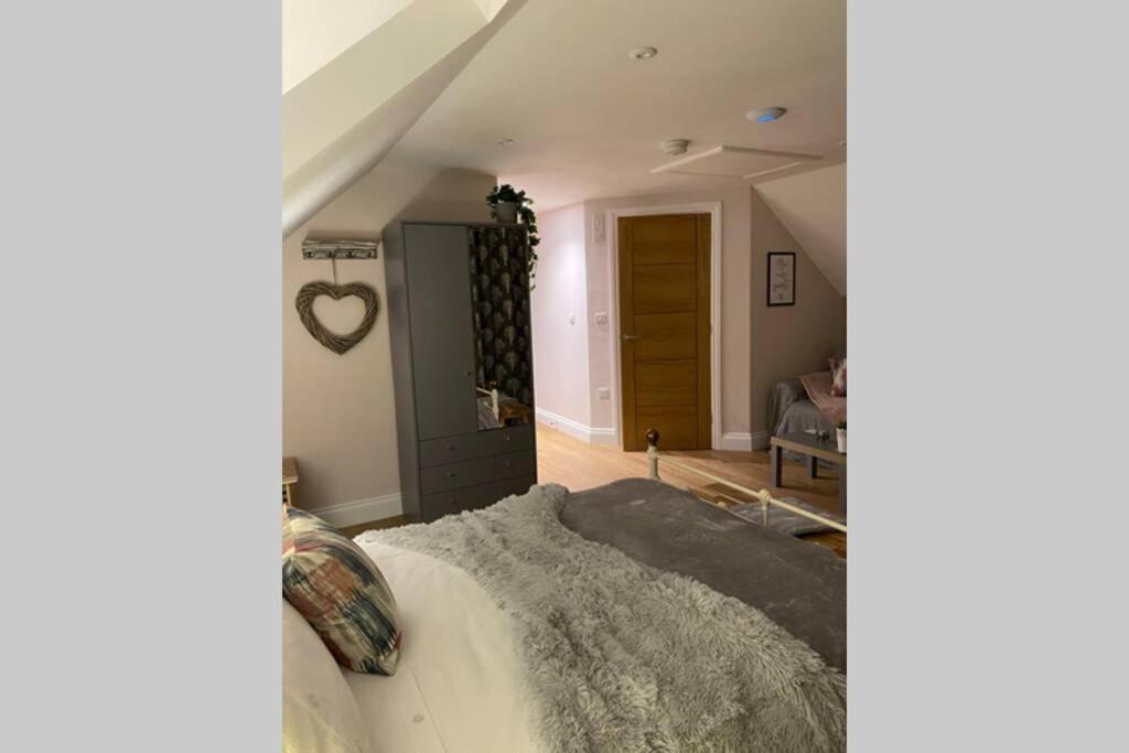 Prospect Perch - Studio Apartment, เวลส์ ภายนอก รูปภาพ